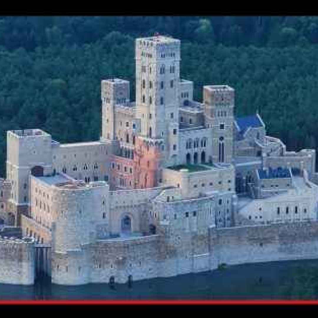 castelli  strutture  strano  europa