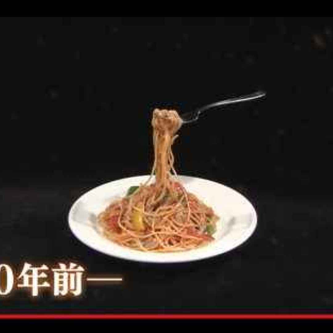 Un invito a pranzo con l’ingegnoso costruttore giapponese degli spaghetti volanti