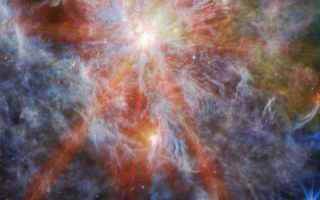 La formazione di un ammasso stellare nella Grande Nube di Magellano osservata dal telescopio spaziale James Webb