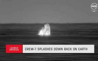 La navicella spaziale SpaceX Crew Dragon Endurance è tornata sulla Terra terminando la missione Crew-7