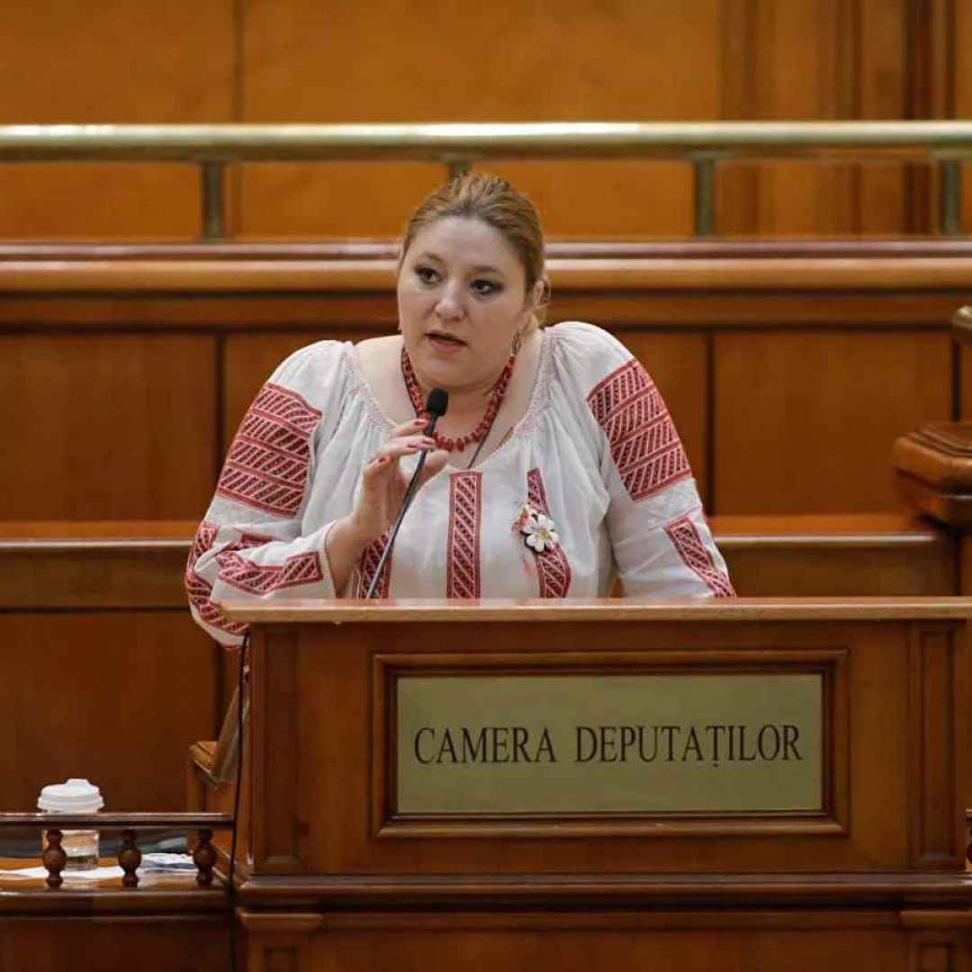 Senatrice romena Sosoaca, candidata alle prossime europee: per la sovranità nazionale e la fine del conflitto in Ucraina