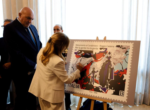 Giorgia Meloni e il francobollo 
