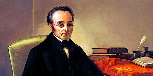 Dipinto che ritrae Silvio Pellico. Di mezza età, stempiato e brizzolato, viso triangolare, occhiali, è seduto su una plotroncina verde accanto ad una scrivania su cui compaiono libri, un calamaio con penna, e un drappo rosso. Indossa giacca, camicia bianca e cravatta nera a fiocco