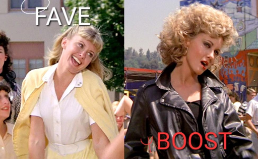 L'immagine è divisa in due parti presa dal film Grease. A sinistra, una donna con i capelli biondi indossa una camicetta bianca con una giacca gialla sopra, con la scritta "FAVE" in bianco sopra di lei. La donna sembra felice e sta sorridendo, con un'aria gioiosa. A destra, un'altra donna con i capelli biondi ricci indossa una giacca di pelle nera, con la scritta "BOOST" in rosso sotto di lei. La donna ha un'espressione più seria e sta guardando in avanti. 