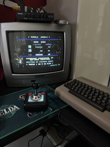 C64 joystick e bubble bobble 