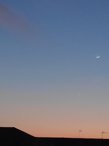 falce di luna crescente
ph. 20 mar.2026