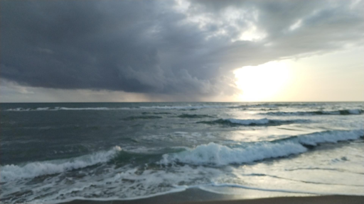 Pioggia scrosciante al largo