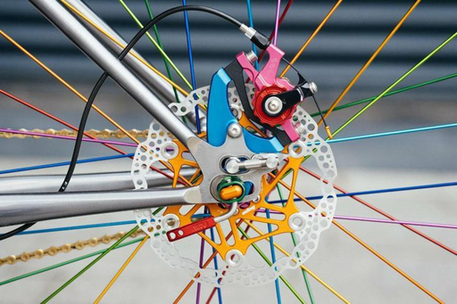 Freni a disco arcobaleno